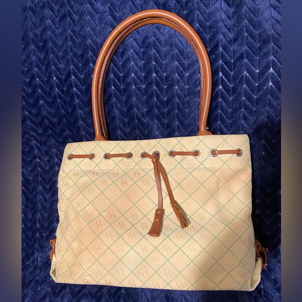 LIKE NEW Dooney & Bourke signature embroidered logo bag light yellow/green